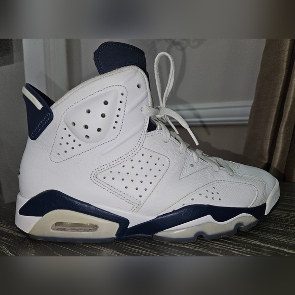 Air Jordan 6 retro ct8529 141. Mens Size 9. - Picture 1 of 14
